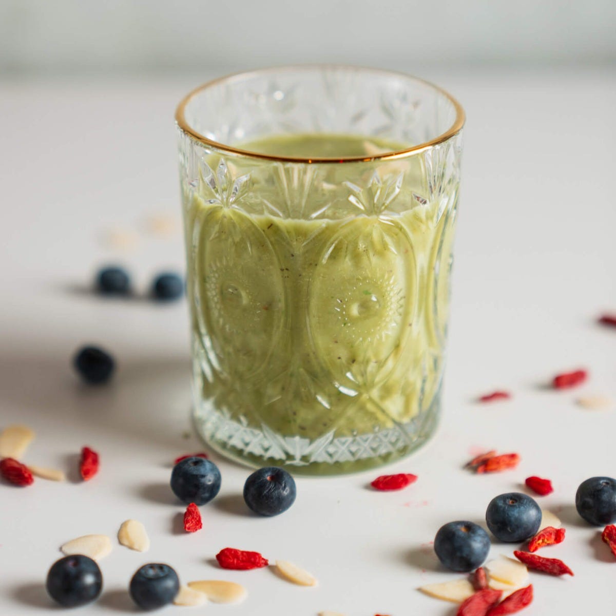 Verduras y bayas crudas